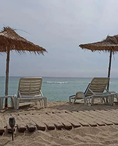 чудесно място с басейн 